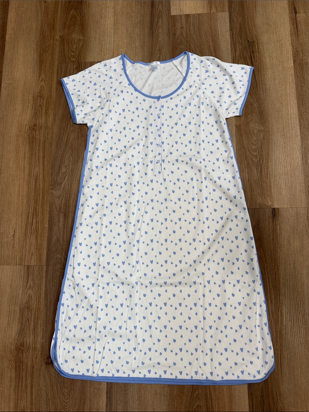Women's White Nightgown with Blue Heart Print
